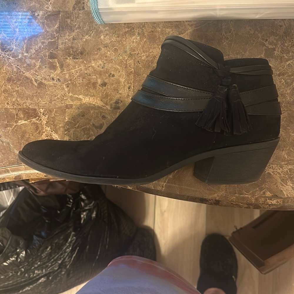 Women’s Lifestride size 11 boots